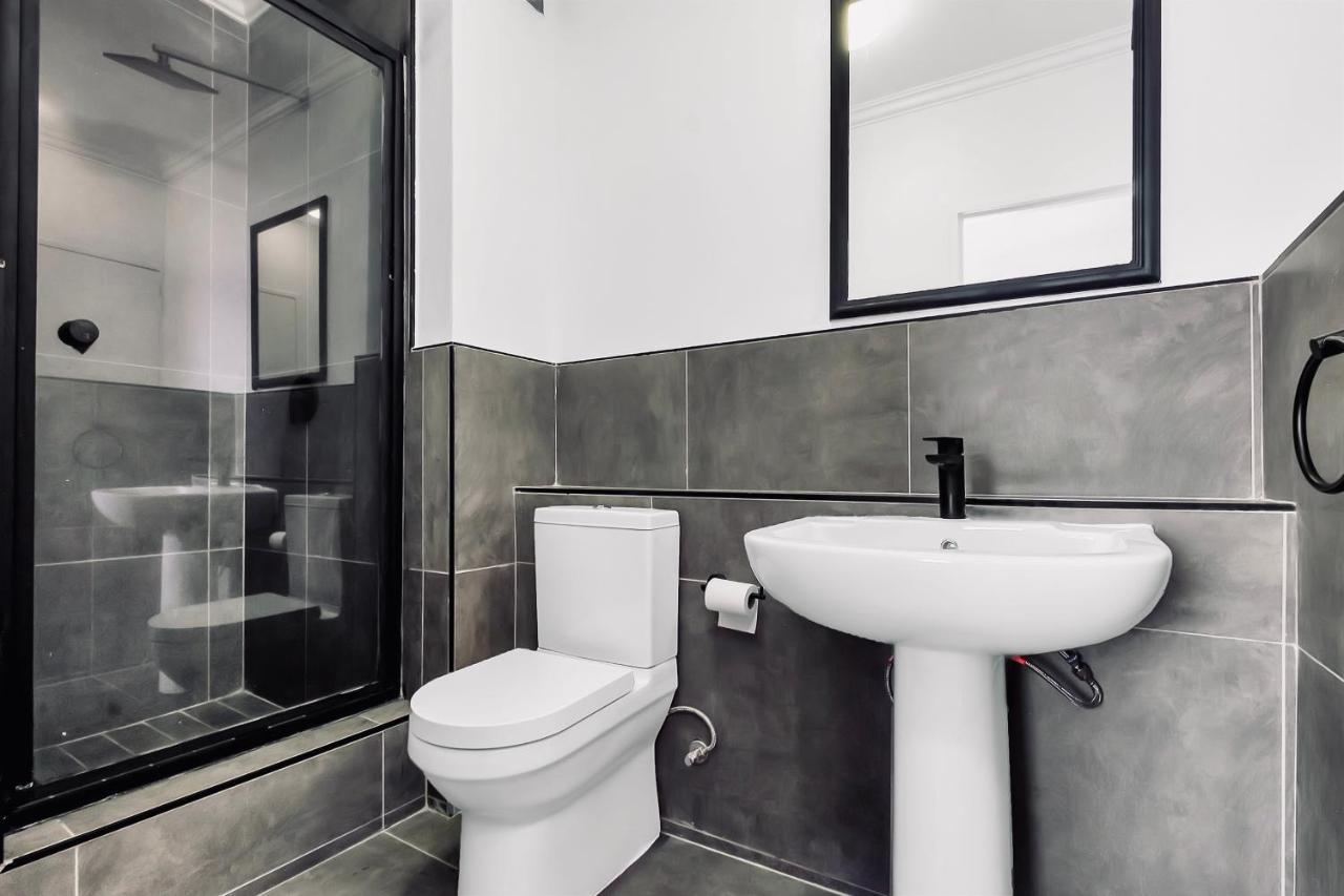 יוהנסבורג 2 Bedroom 2 Bath Luxury - Sandton Cbd מראה חיצוני תמונה