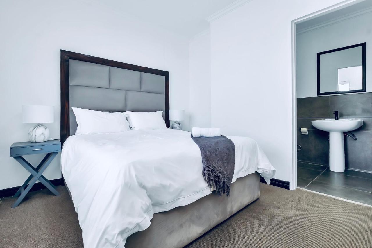 יוהנסבורג 2 Bedroom 2 Bath Luxury - Sandton Cbd מראה חיצוני תמונה